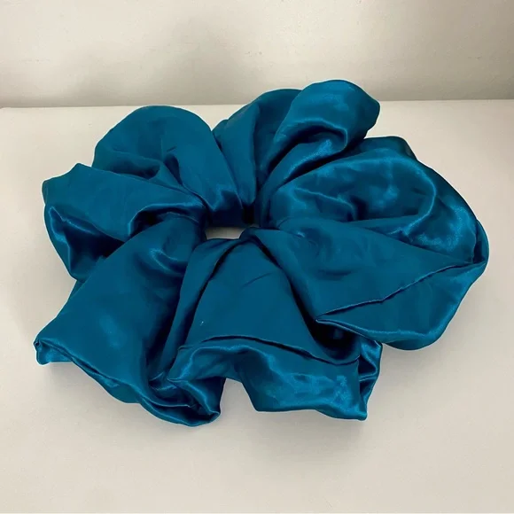 The Room Shop Giant Satin Scrunchie in Peacock - Picture 2 of 8